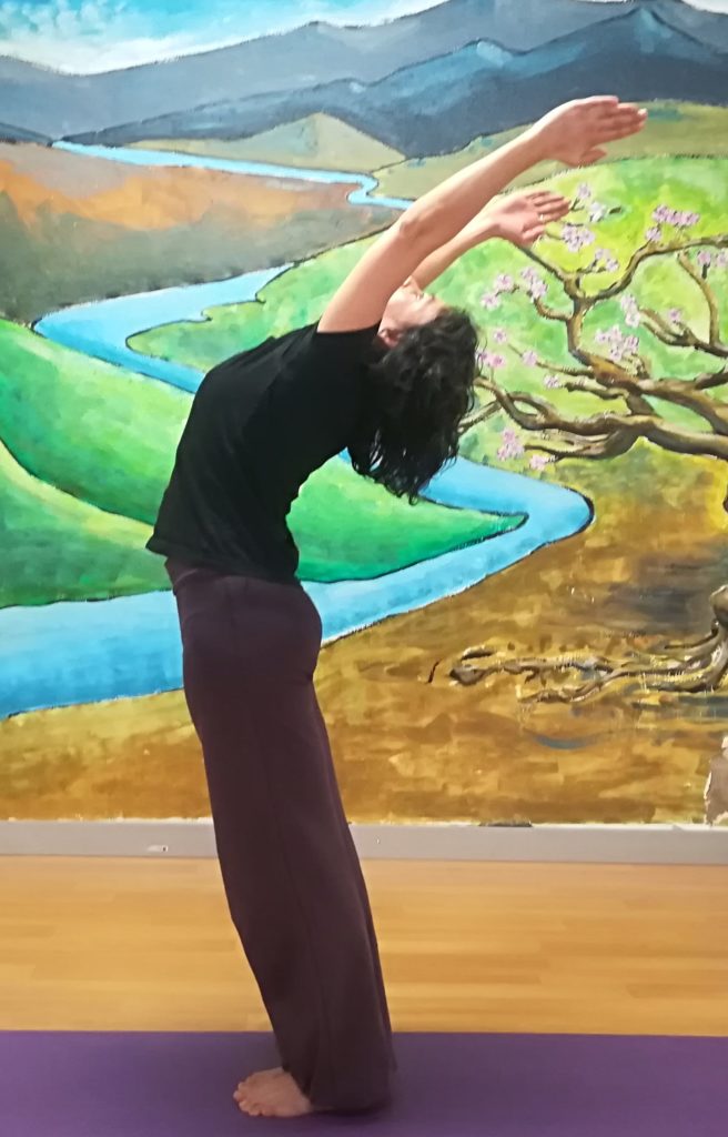 Ardha Chandrasana